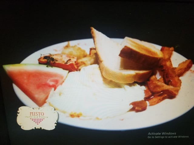 Misto Breakfast.