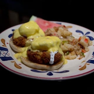 Crab Cakes Benedict
